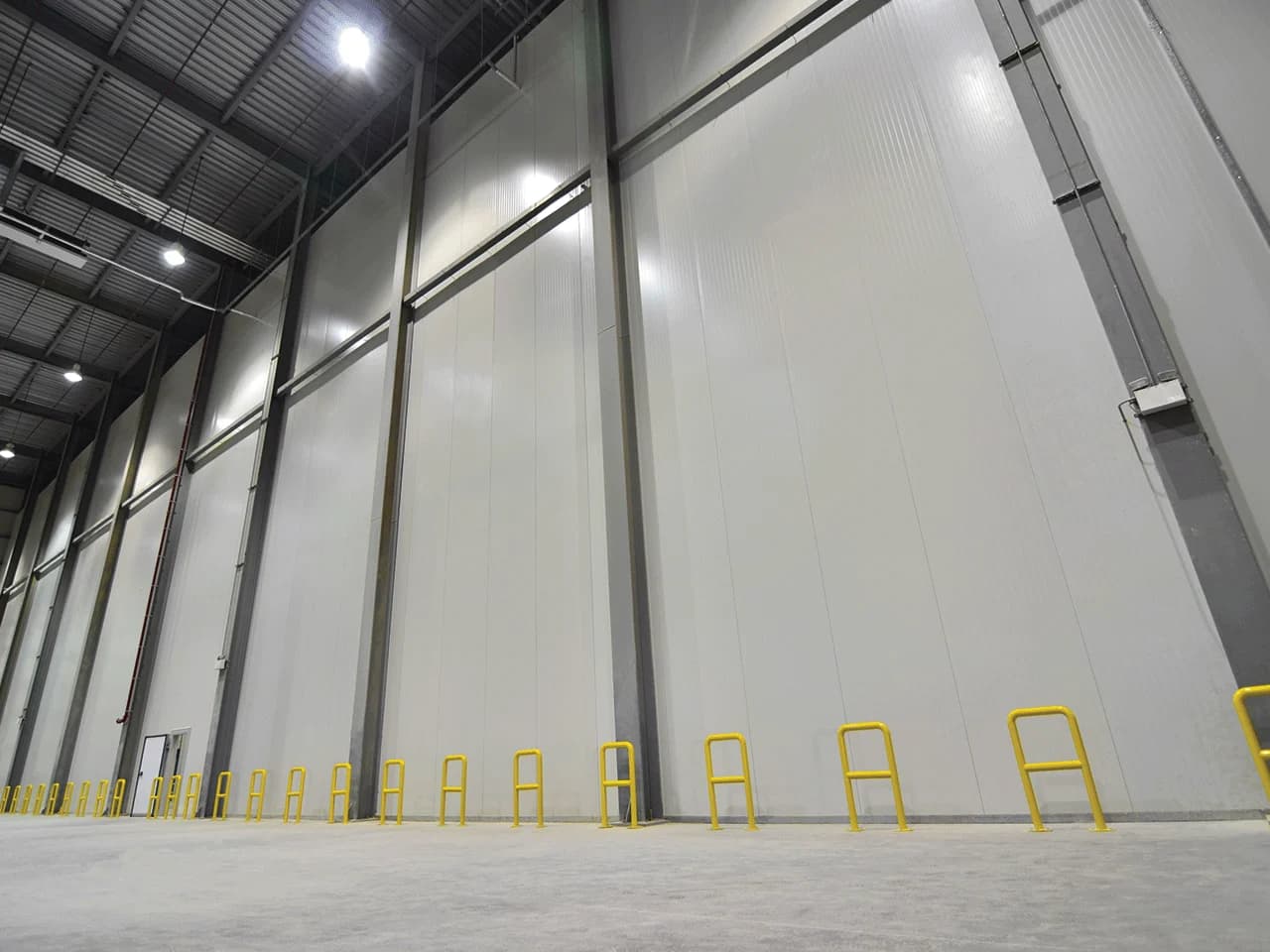 Cold Store Panels for Freezers, Partitions and Chillers | Insulated Panels in UAE, Africa and Middle East